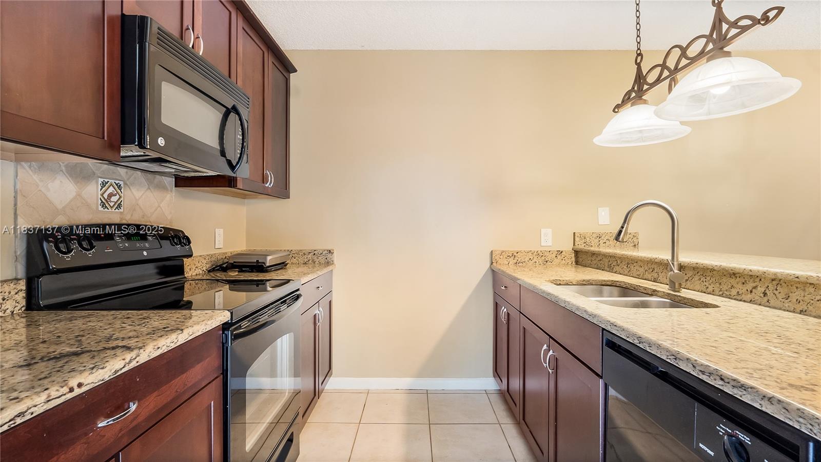 VILLAGE OF SANDALWOOD LAK - Residential