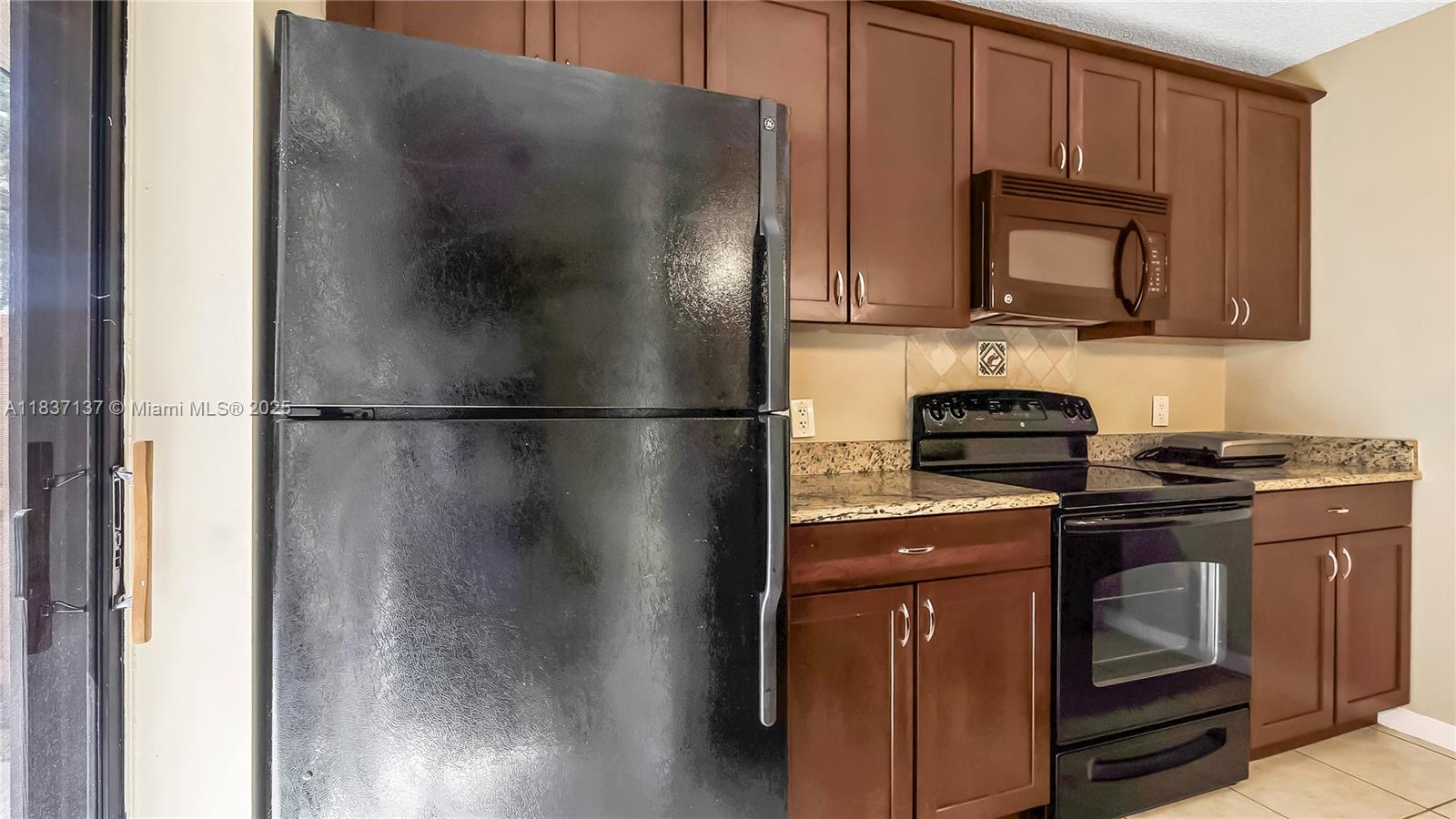 VILLAGE OF SANDALWOOD LAK - Residential