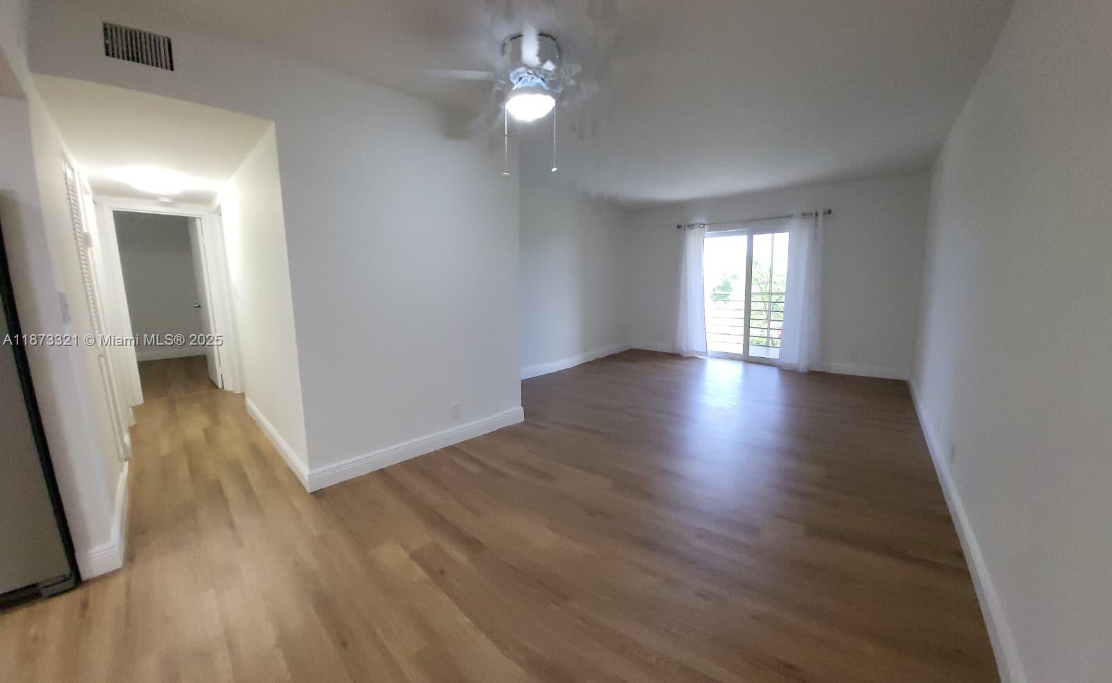 HERITAGE CIRCLE CONDO - Residential