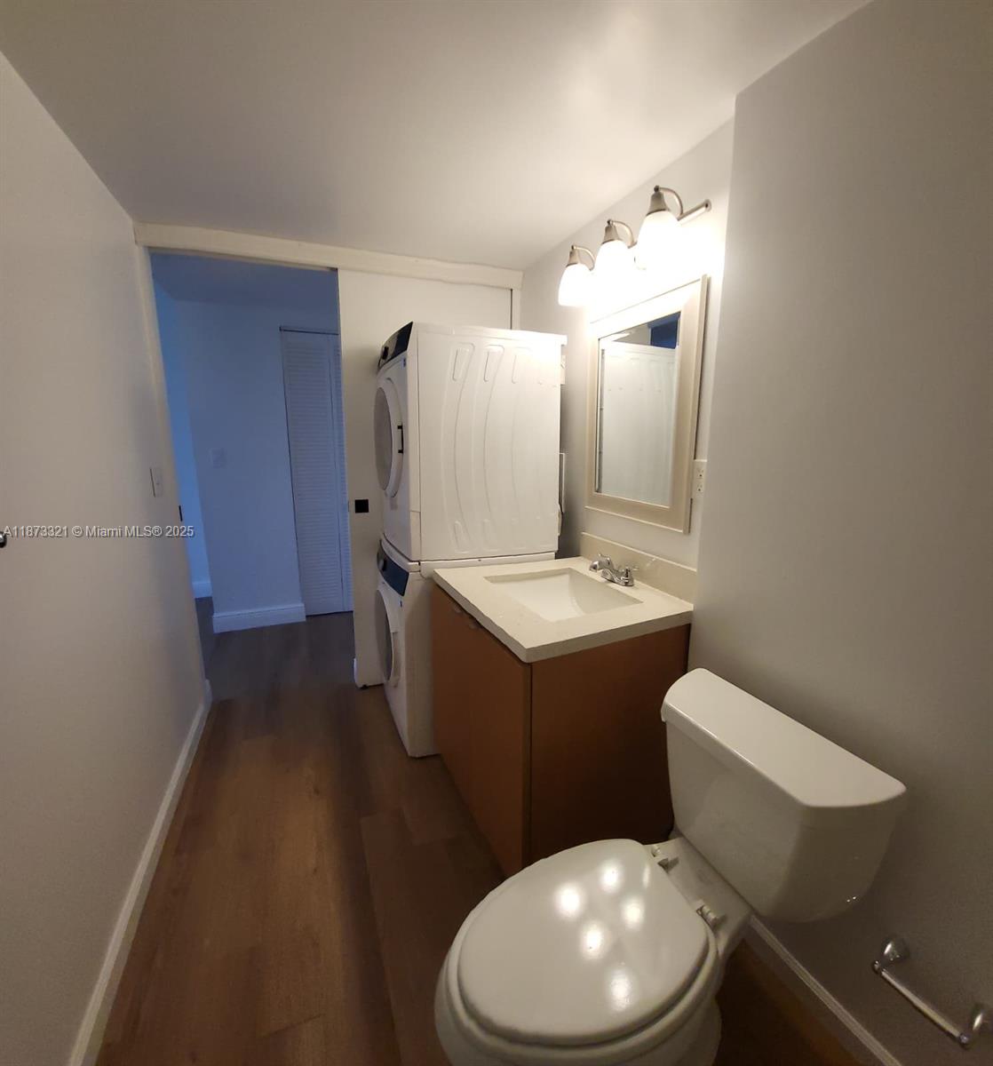 HERITAGE CIRCLE CONDO - Residential