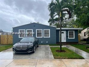 THIS IS A PORTFOLIO SALE!! CONSISTS OF 3 SINGLE FAMILY HOUSES!! ALL 3 BDS/2BATHS. 2 HOUSES IN HOLLYWOOD AND 1 IN MIRAMAR IN A GATED COMMUNITY. GREAT LOCATIONS.
GREAT INCOME! 7% RETURN!! LONG TERM TENANTS!
POSSIBLE OWNER FINANCING WITH 50% DOWN!
FOR MORE INFORMATION, CALL LISTING AGENT.