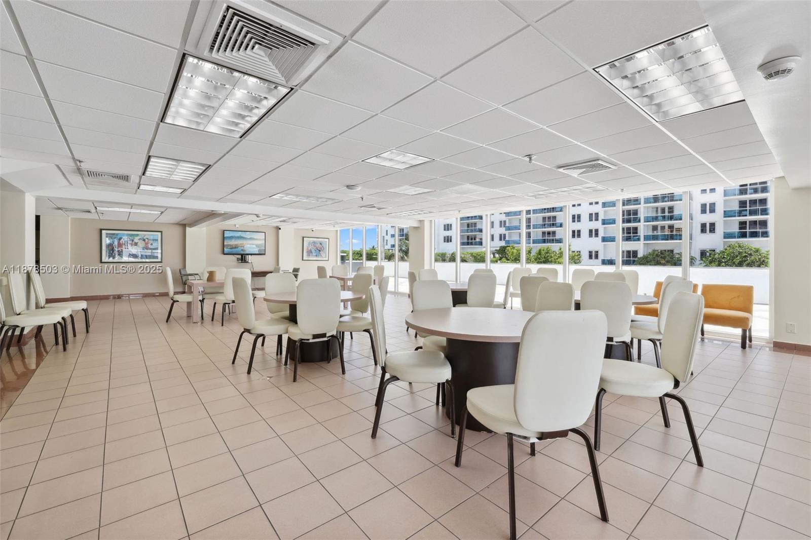 THE RIVIERA CONDO - Residential