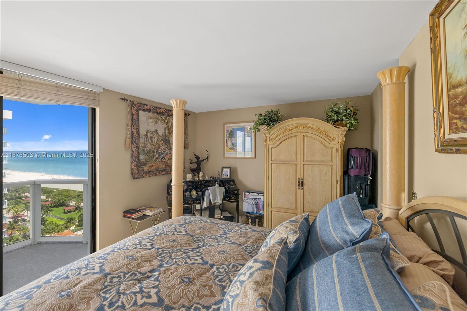 THE RIVIERA CONDO - Residential