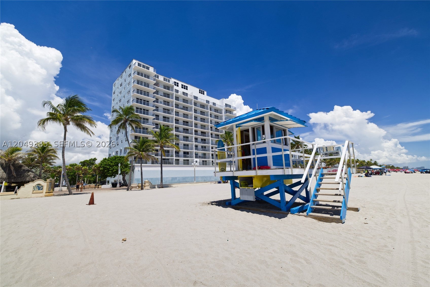 400 N Surf RD