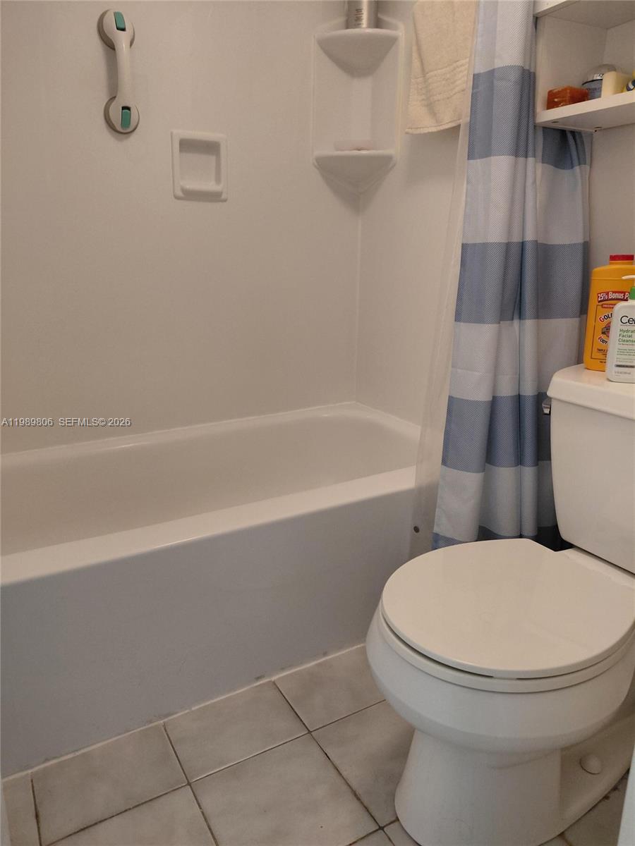 ASHLEIGH HOUSE CONDO - Residential