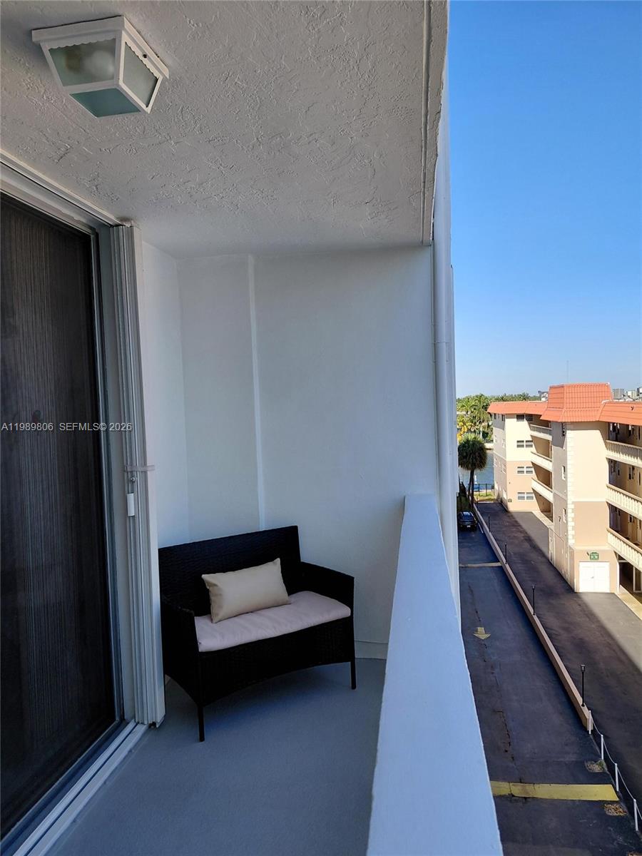 ASHLEIGH HOUSE CONDO - Residential