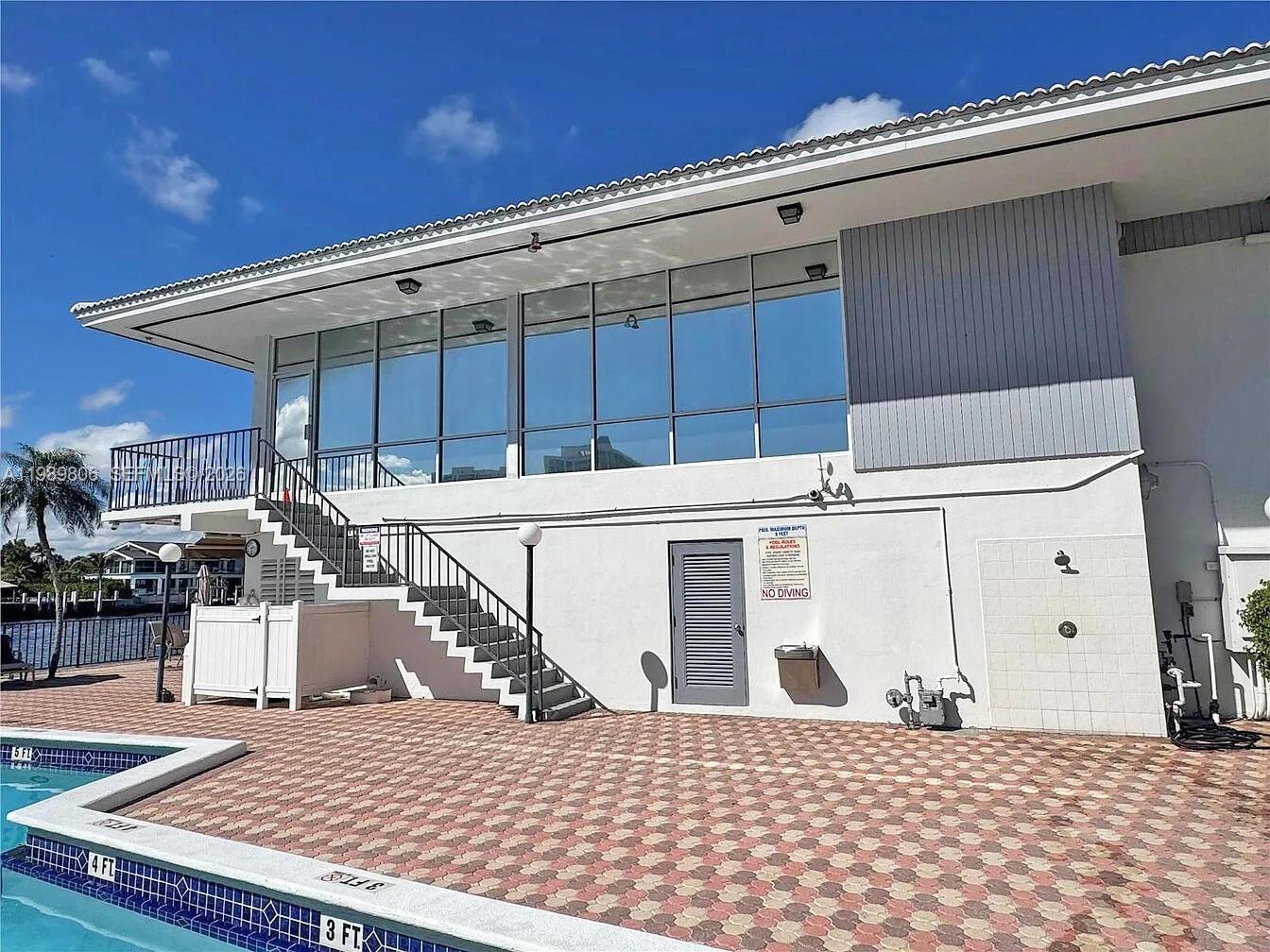 ASHLEIGH HOUSE CONDO - Residential