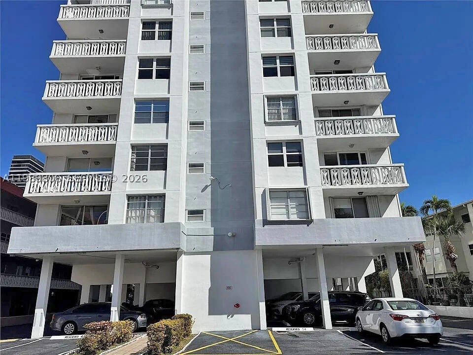 3113 S Ocean Dr 504