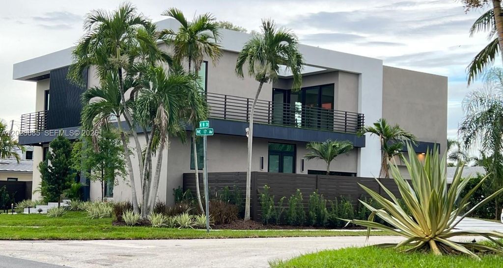 Photo of 1700 NE 18th St, Fort Lauderdale, FL 33305 (MLS # A12028685)