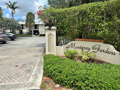 Photo of 8617 SW 68th Ct #26, Pinecrest, FL 33156 (MLS # A12021623)