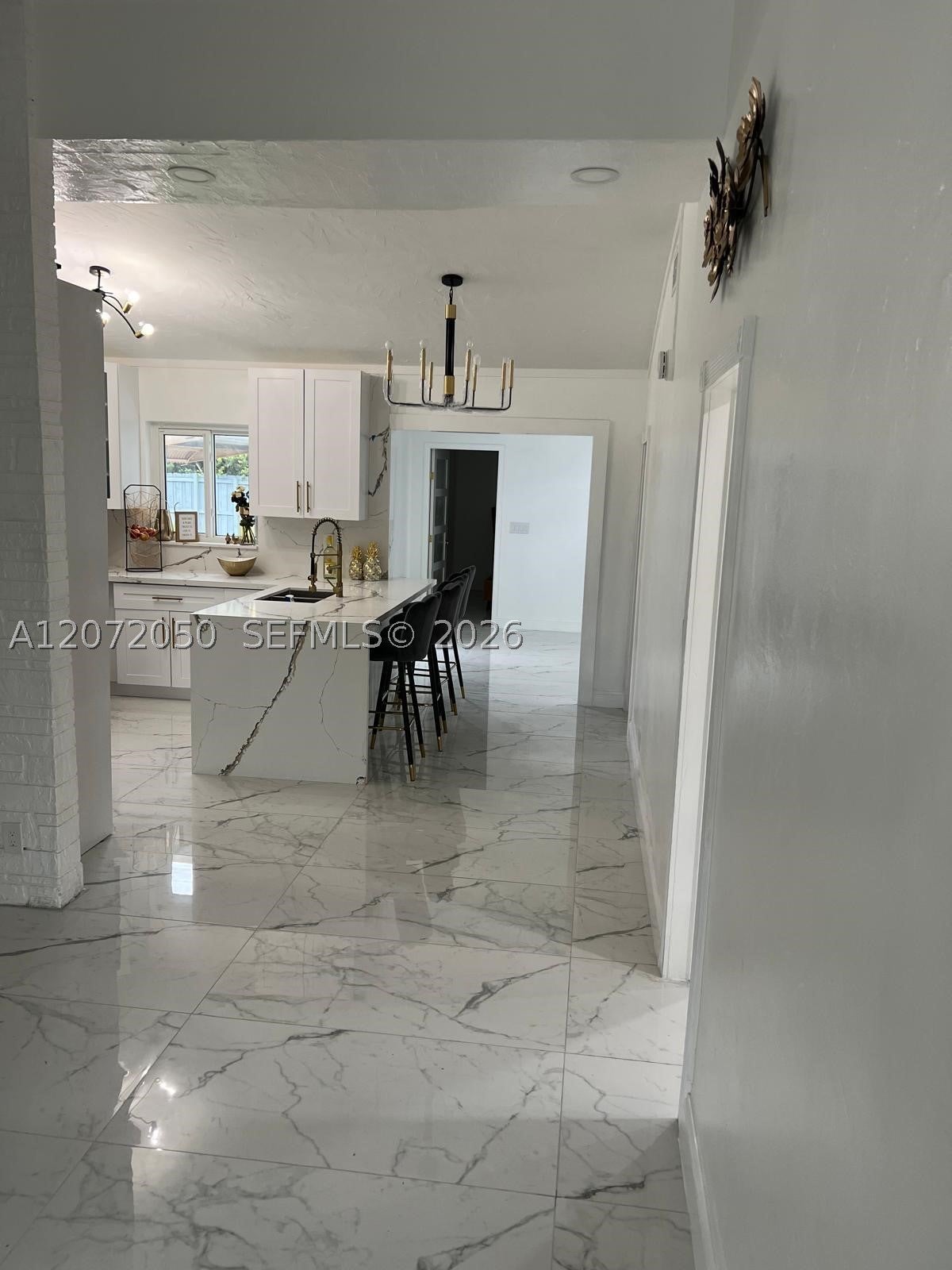 5090 SW 9th Ct