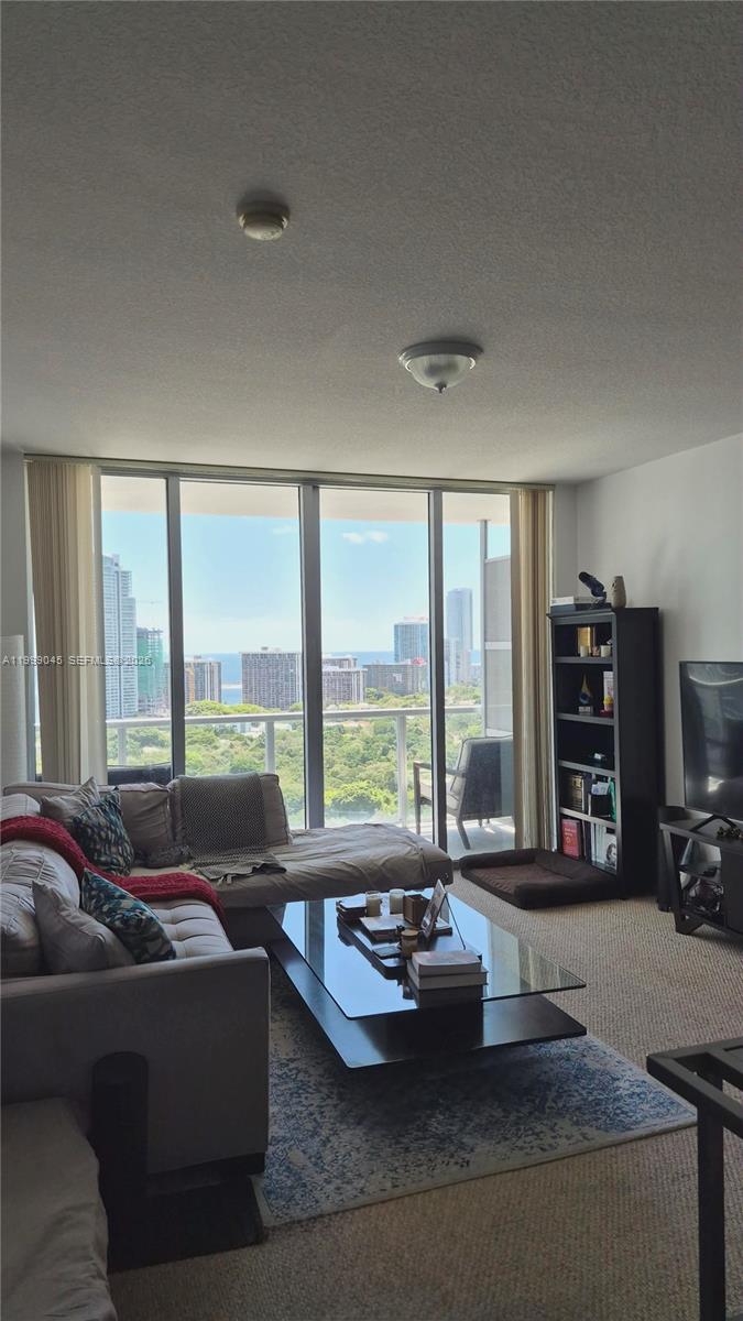 79 SW 12th St 2702-S