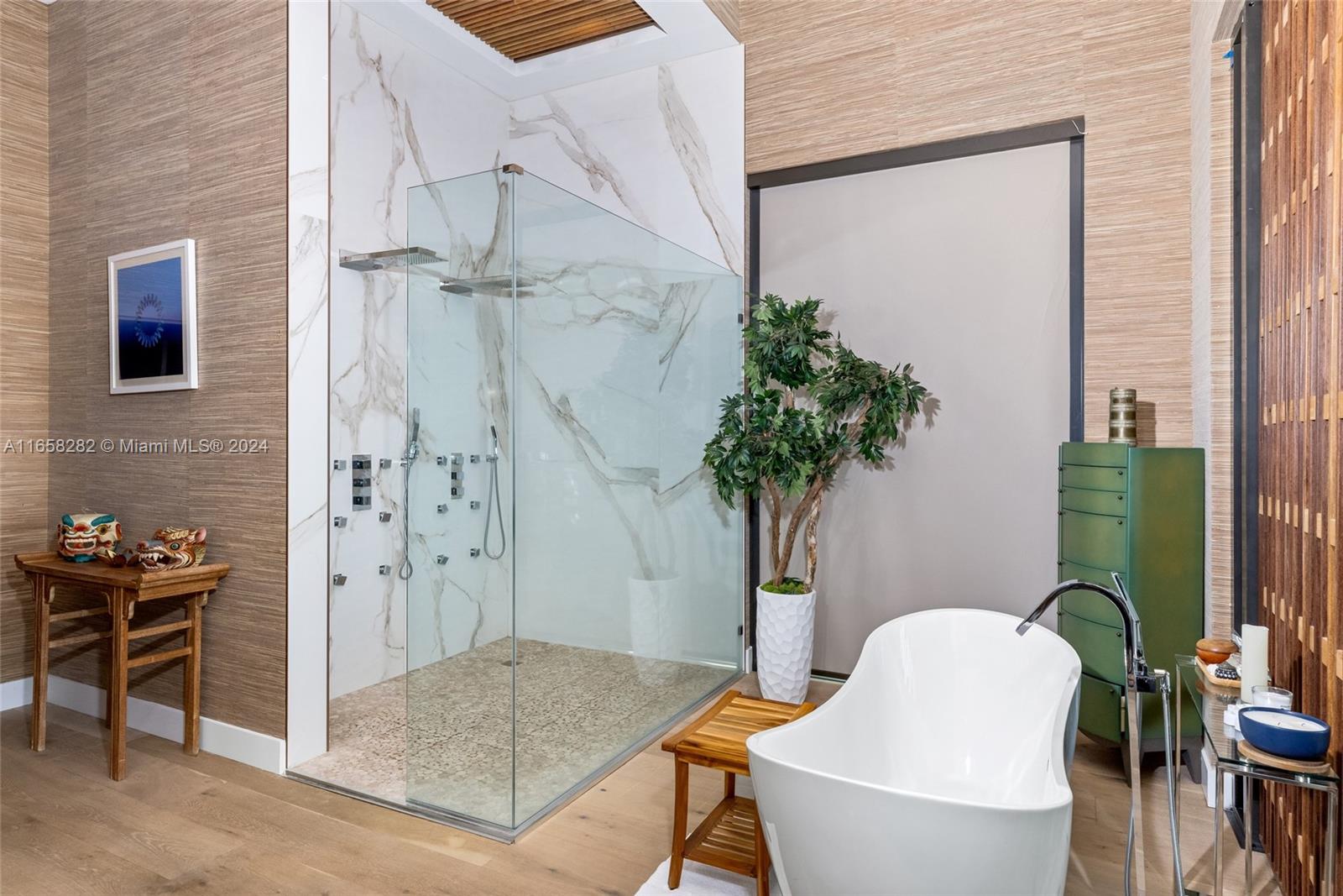 BISCAYNE POINT - Residential