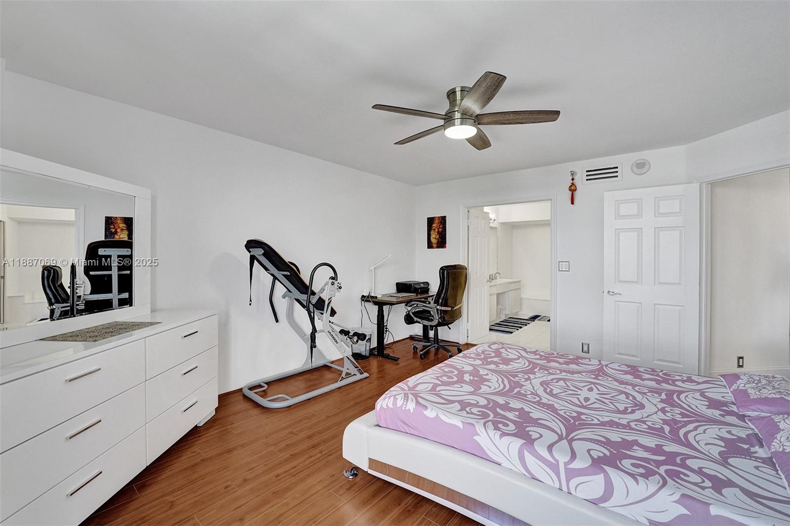 MYSTIC POINTE TOWER 500 C - Residential