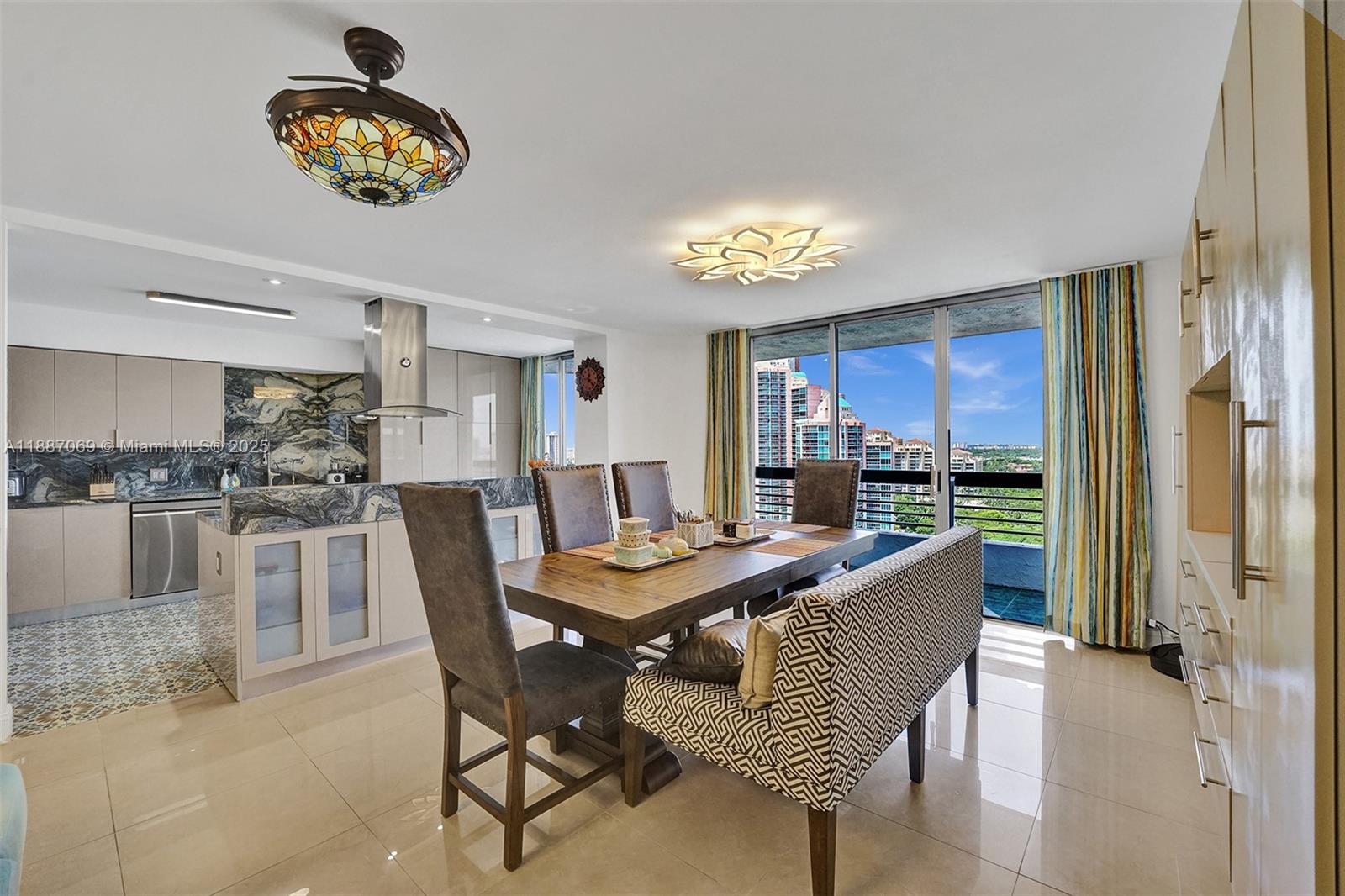 MYSTIC POINTE TOWER 500 C - Residential