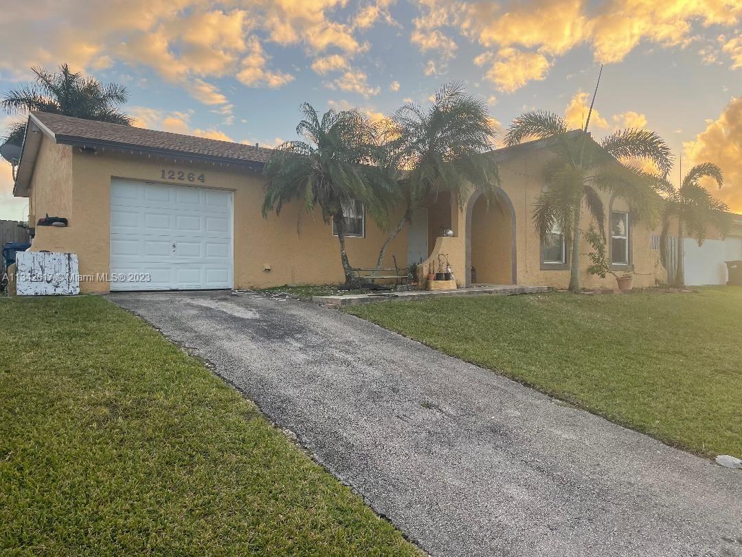 MEADOW WOOD MANOR SEC 2 - Residential