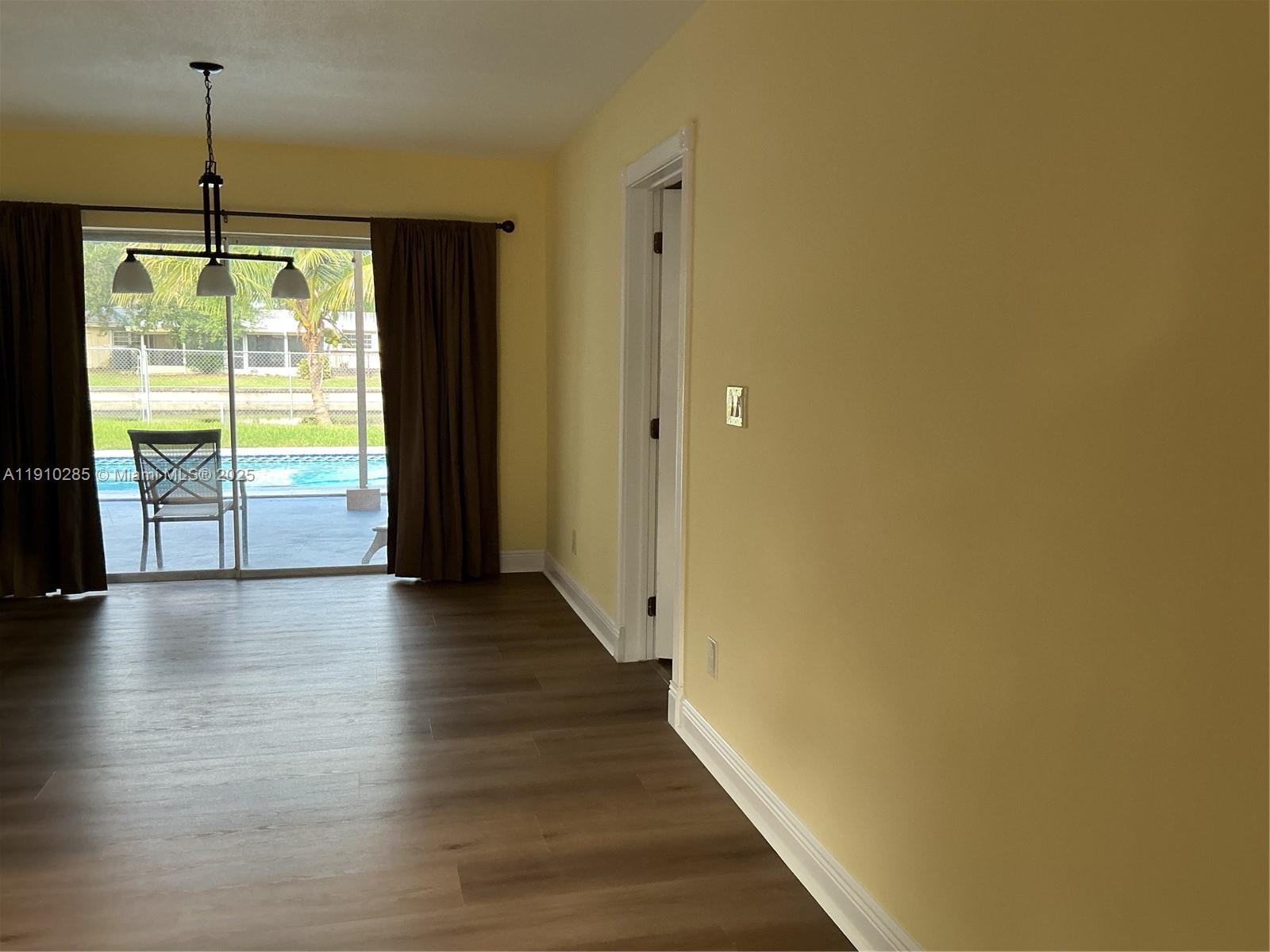 PLANTATION ESTATES SECTIO - Residential Lease