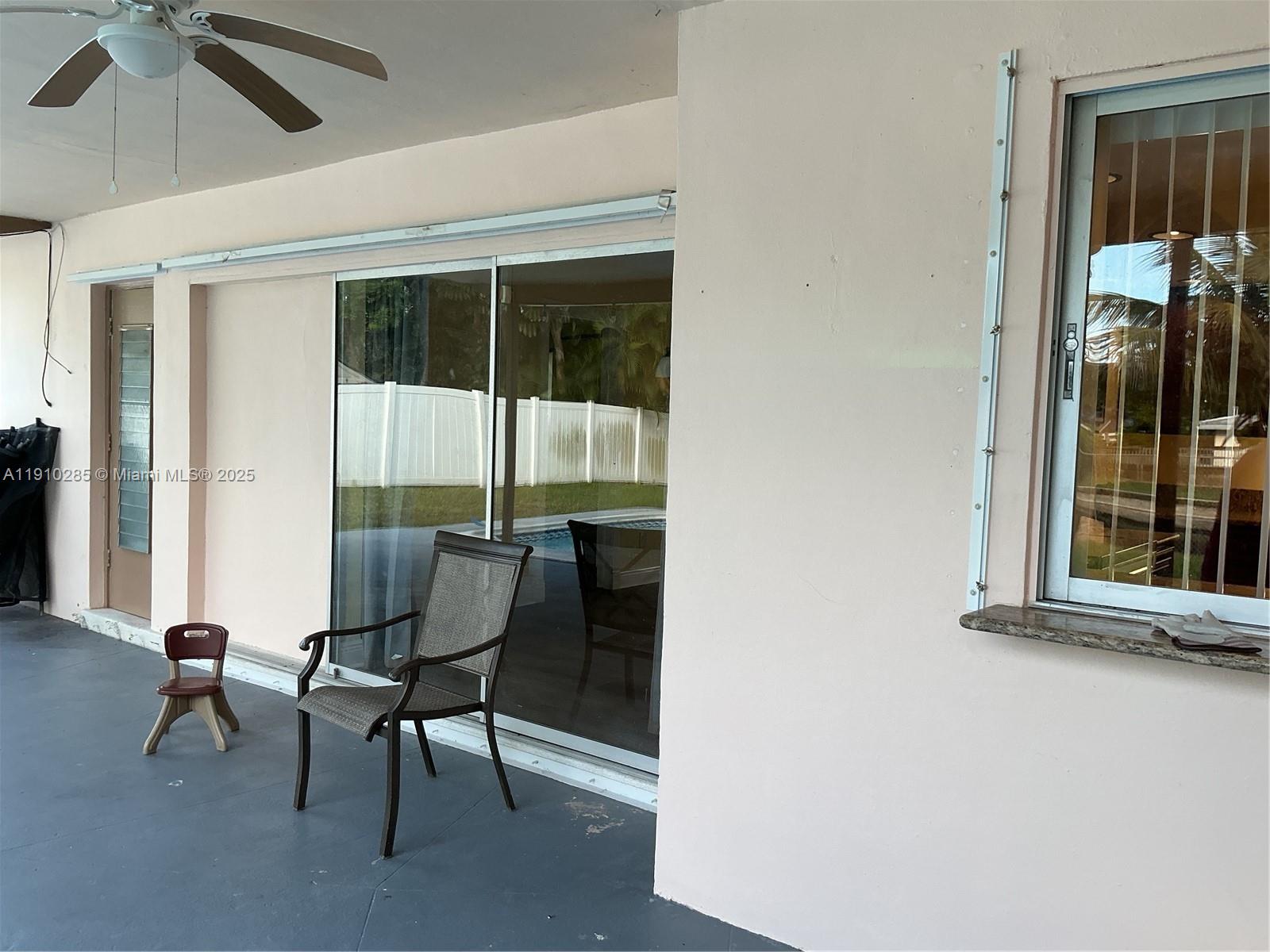 PLANTATION ESTATES SECTIO - Residential Lease