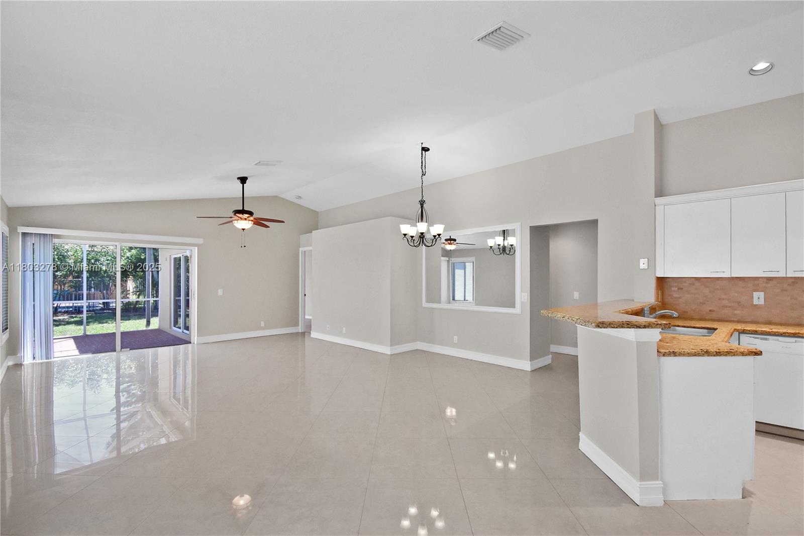 4454 Mahogany Ridge Dr, Weston, FL, 33331/$659,000 4 4454 Mahogany Ridge Dr