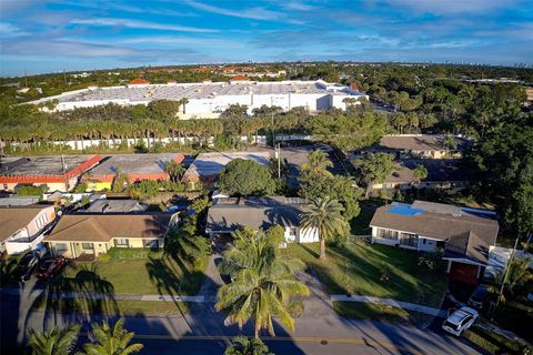 A home in Lauderdale Lakes