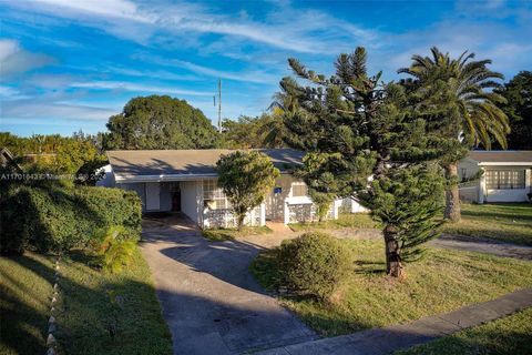 A home in Lauderdale Lakes