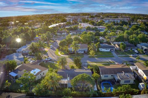 A home in Lauderdale Lakes