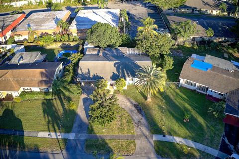 A home in Lauderdale Lakes