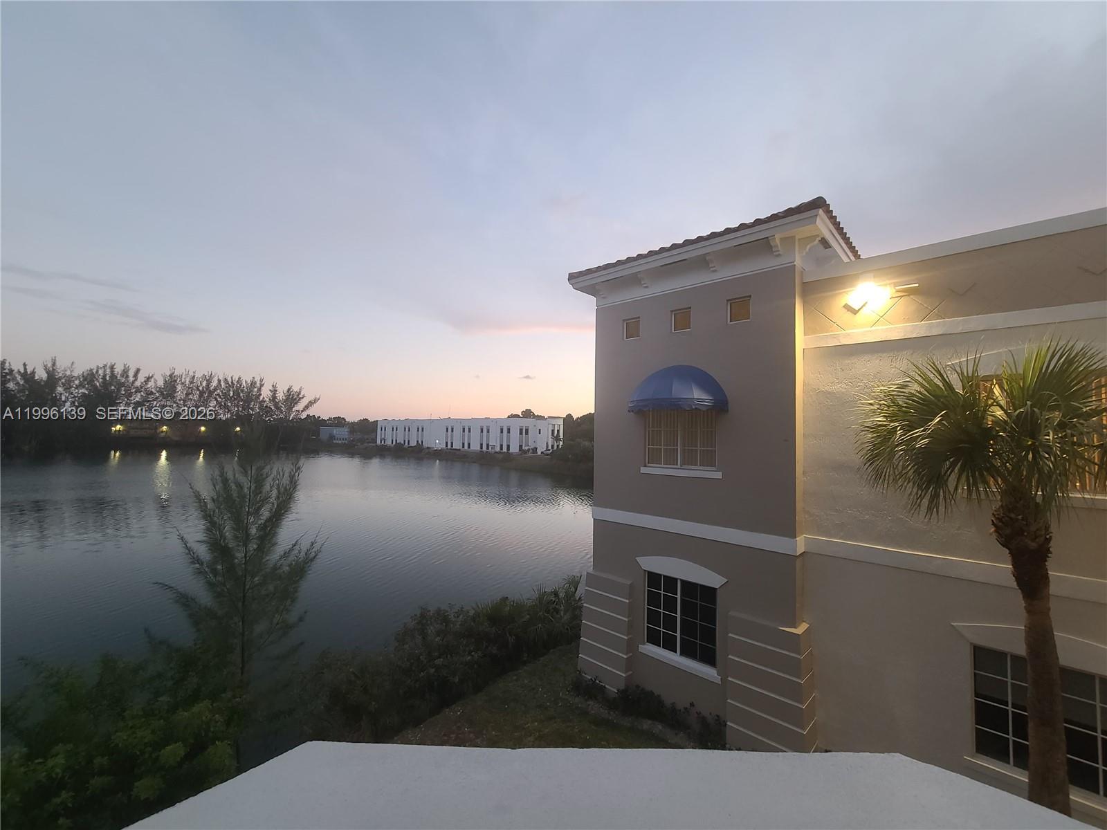 12940 SW 128th St 202