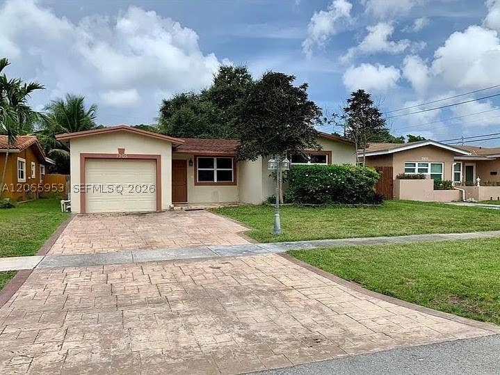 Photo of 1905 N 47th Ave, Hollywood, FL 33021 (MLS # A12065953)
