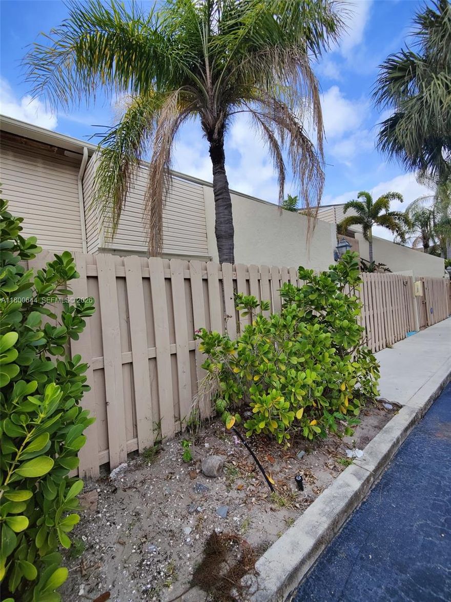 "Located in a desirable neighborhood, this charming 2-bedroom, 2-bathroom condo at 616 Executive Center Dr offers a perfect blend of comfort and convenience. The spacious layout features bright, open living spaces with modern finishes, creating a welcoming atmosphere. The well-appointed kitchen is perfect for home cooking, while the generous bedrooms provide ample room for relaxation. Enjoy the convenience of on-site amenities and proximity to shopping, dining, and major roads. Ideal for those looking for a low-maintenance home in a prime location.