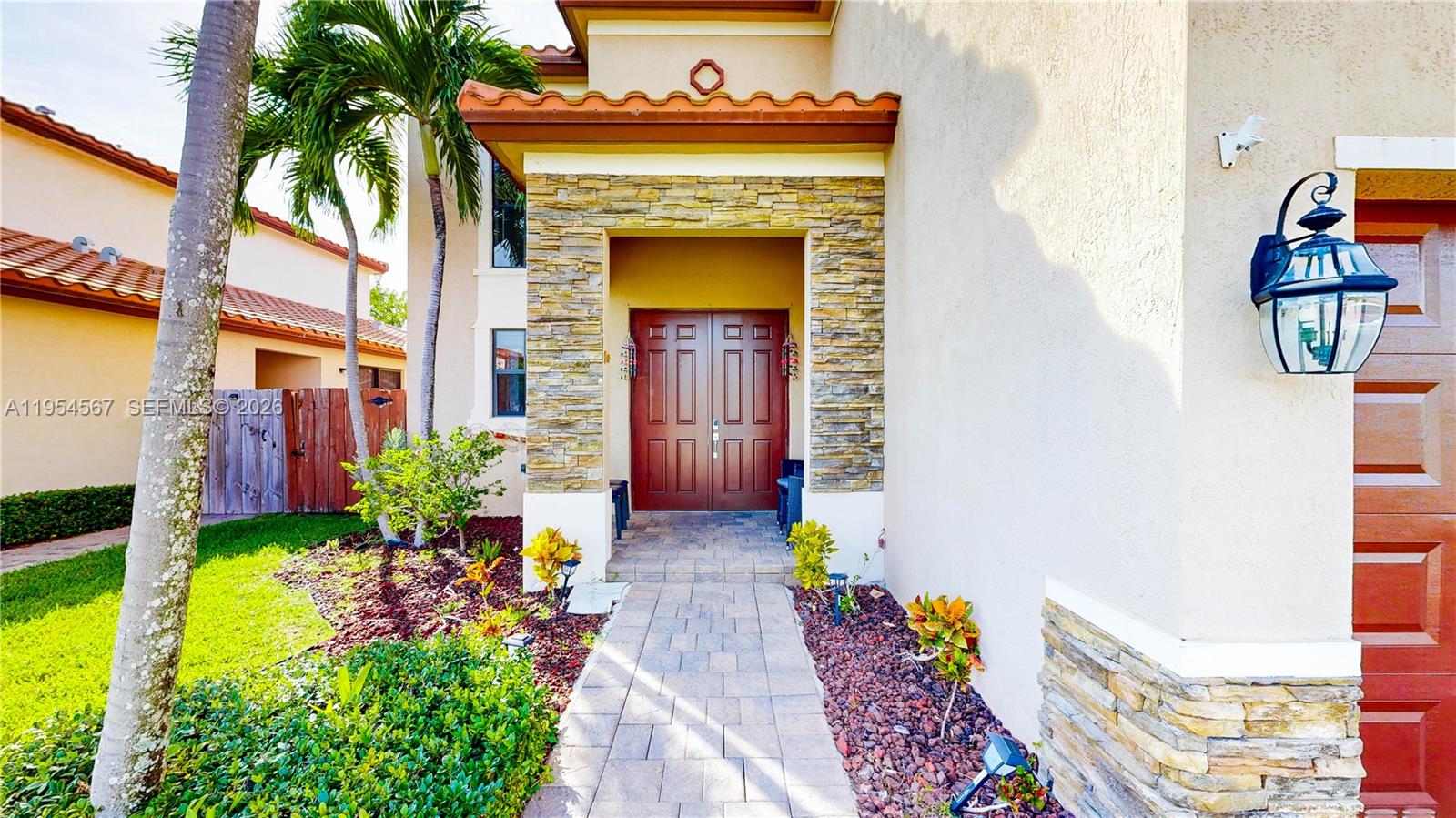 BAYWINDS OF DOMINICA AND - Residential