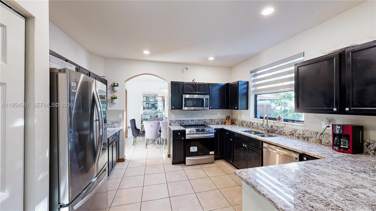 BAYWINDS OF DOMINICA AND - Residential