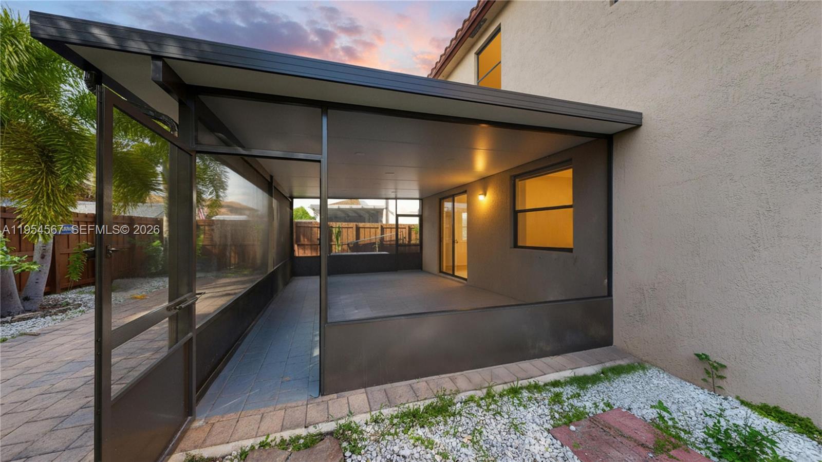 BAYWINDS OF DOMINICA AND - Residential