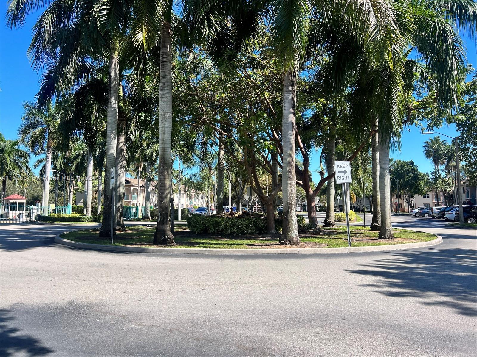 VENETIA GARDENS SOUTH - Residential