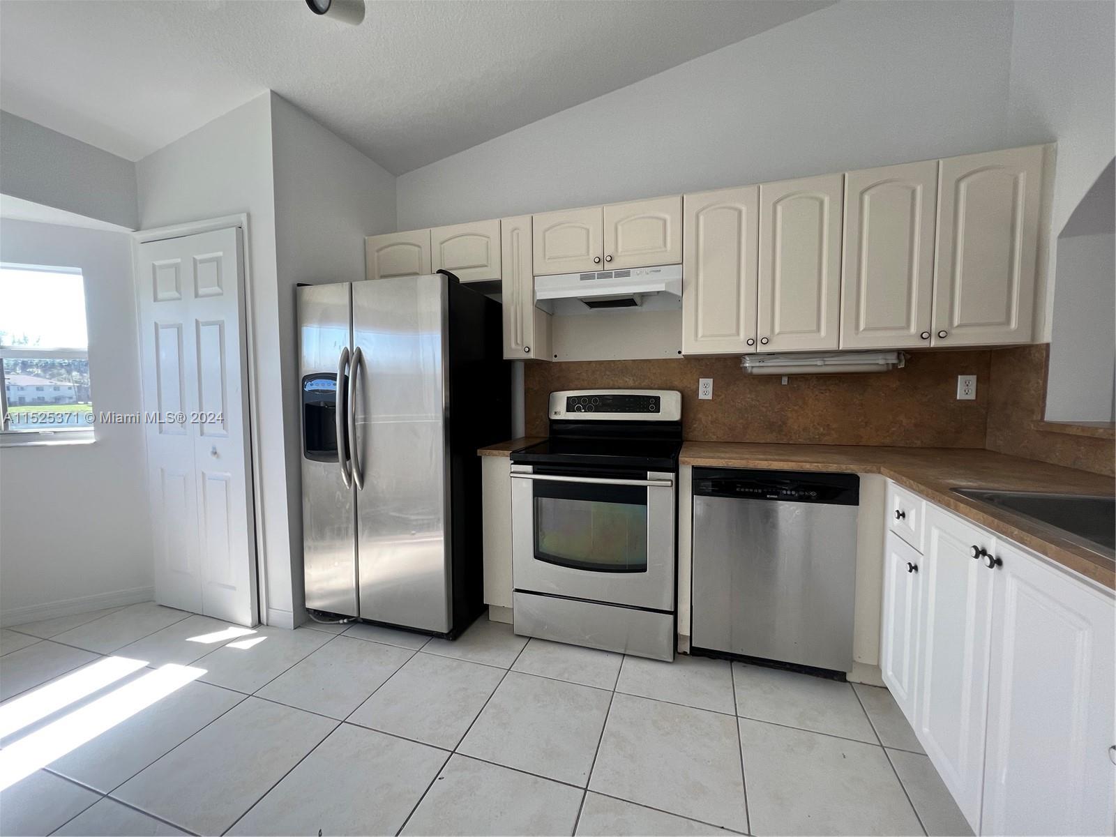 VENETIA GARDENS SOUTH - Residential