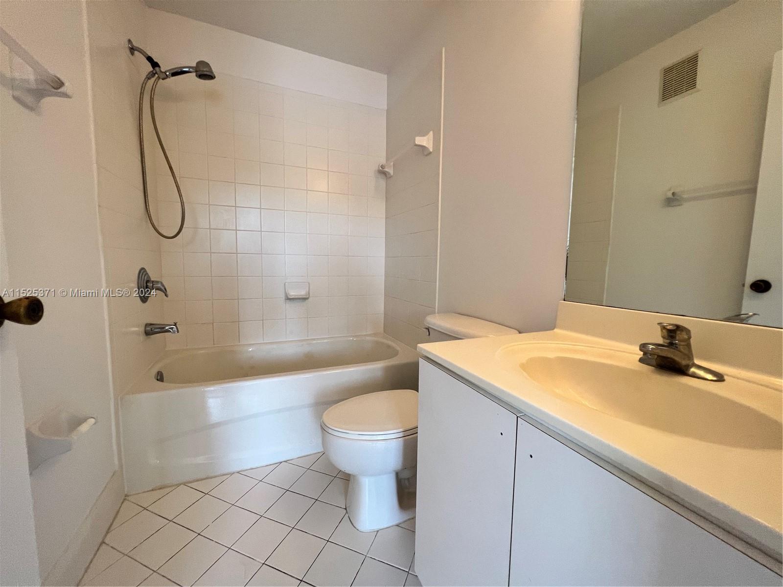 VENETIA GARDENS SOUTH - Residential