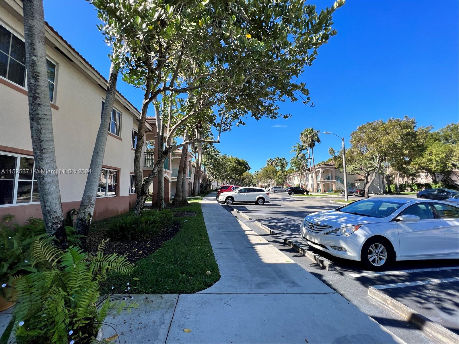VENETIA GARDENS SOUTH - Residential