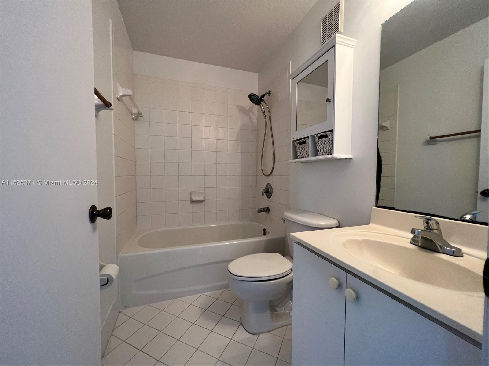VENETIA GARDENS SOUTH - Residential