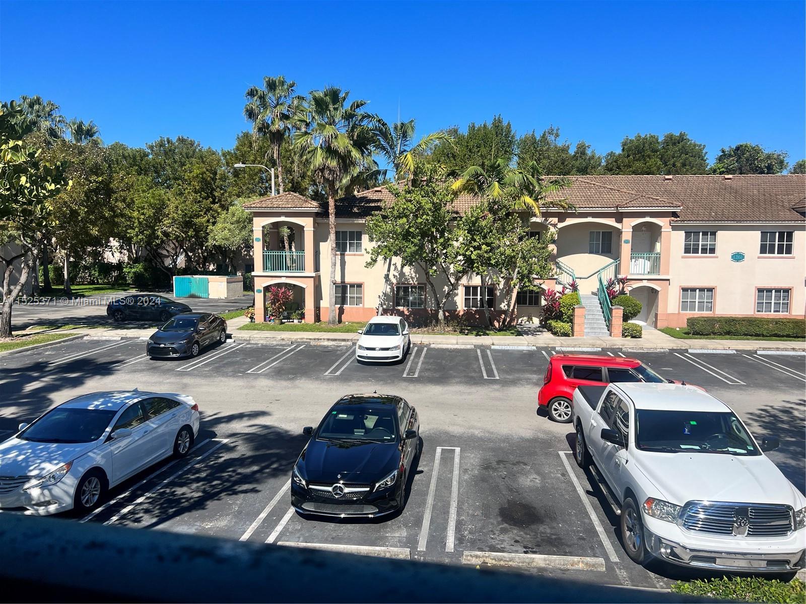 VENETIA GARDENS SOUTH - Residential