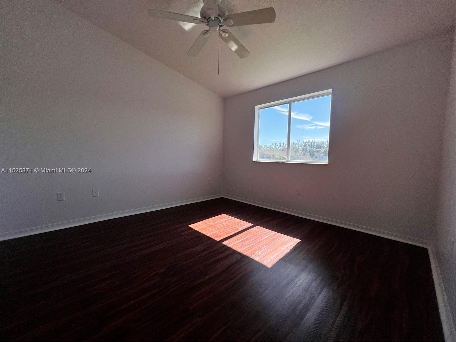 VENETIA GARDENS SOUTH - Residential