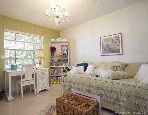 EMBASSY LAKES - Residential Lease