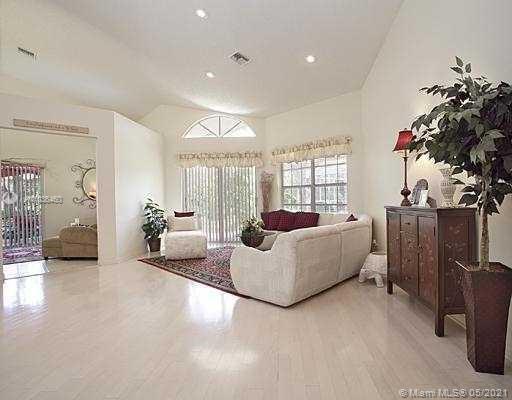 EMBASSY LAKES - Residential Lease