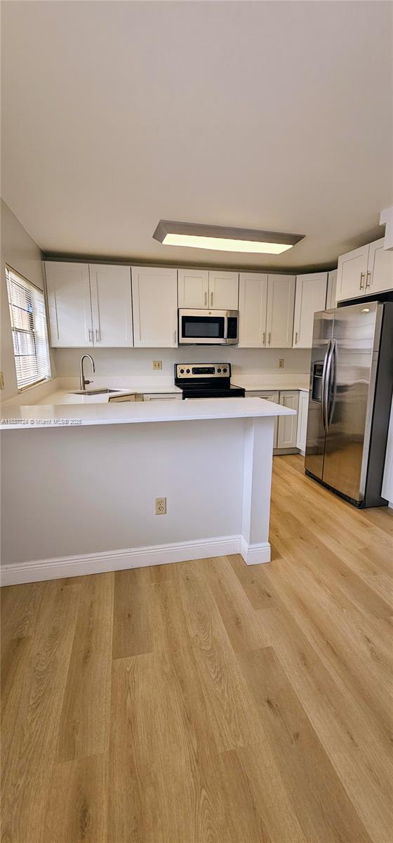 10194 SW 137 Ct 10194, Miami, FL, 33186/$585,000 2 10194 SW 137 Ct 10194