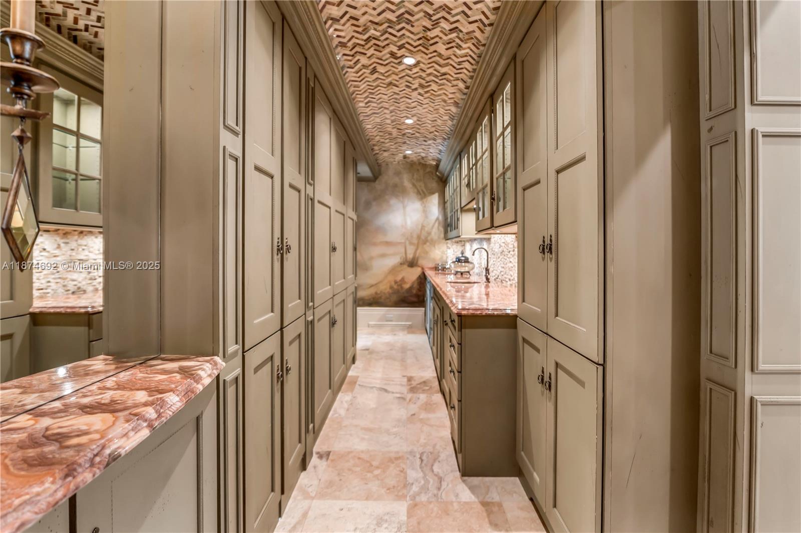 SANCTUARY - Residential