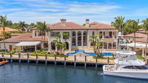 Photo of 700 Osprey Point Cir, Boca Raton, FL 33431 (MLS # A11874692)
