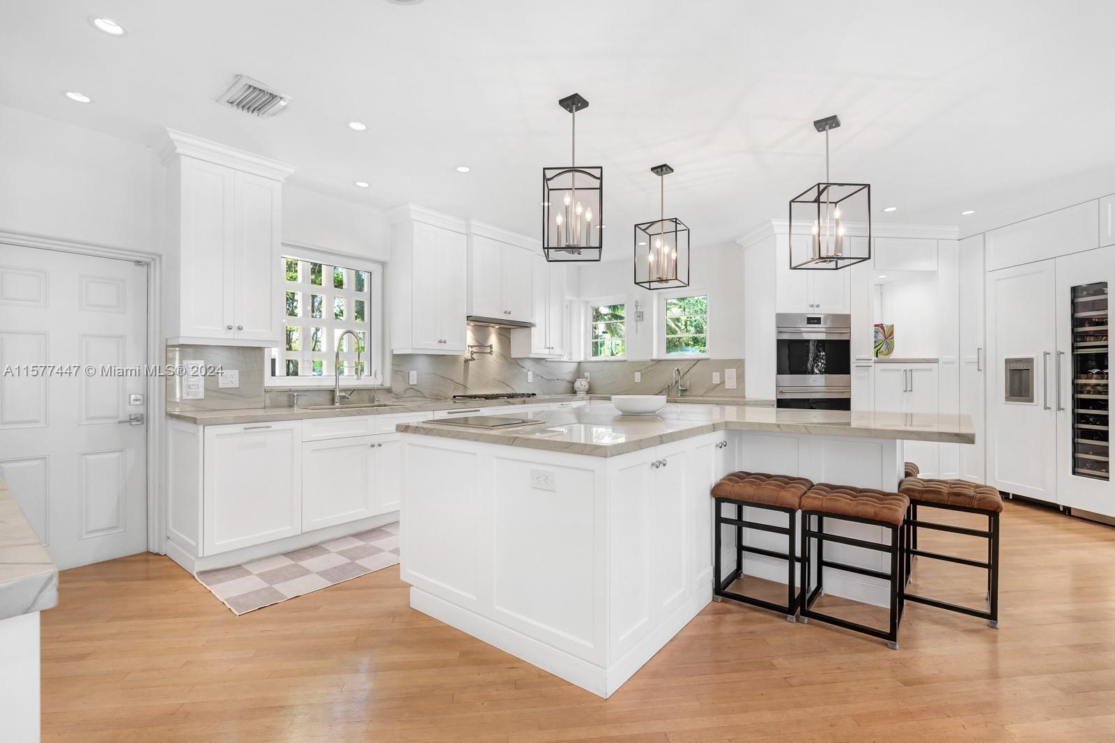 CORAL GABLE COUNTRY CLUB - Residential