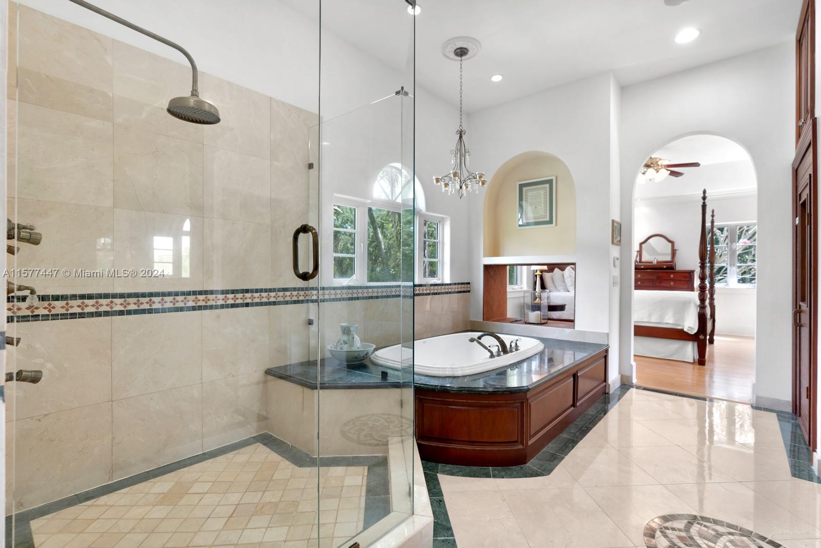 CORAL GABLE COUNTRY CLUB - Residential