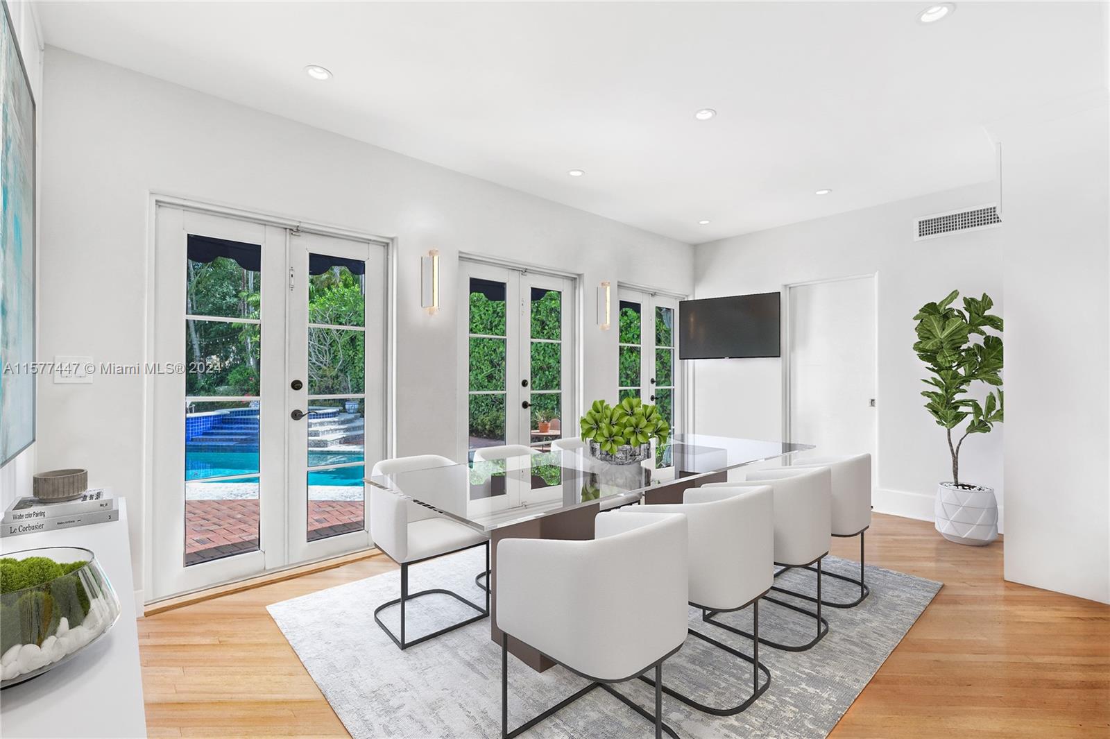 CORAL GABLE COUNTRY CLUB - Residential