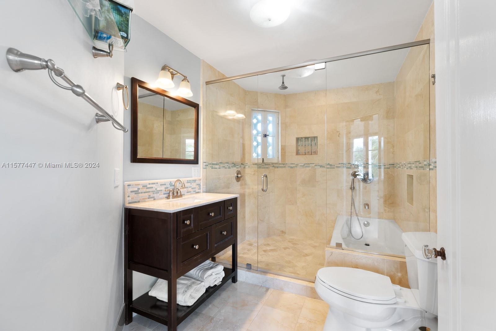 CORAL GABLE COUNTRY CLUB - Residential