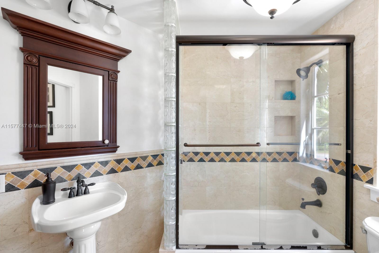 CORAL GABLE COUNTRY CLUB - Residential